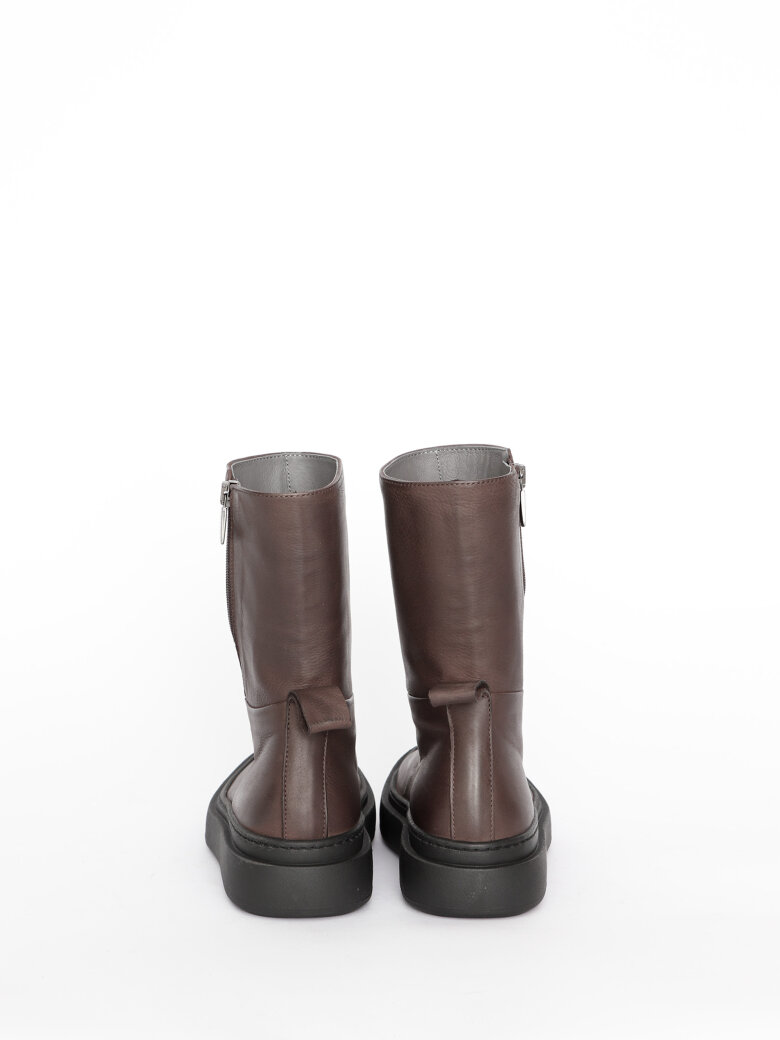 Lofina - Boot with twisted zipper