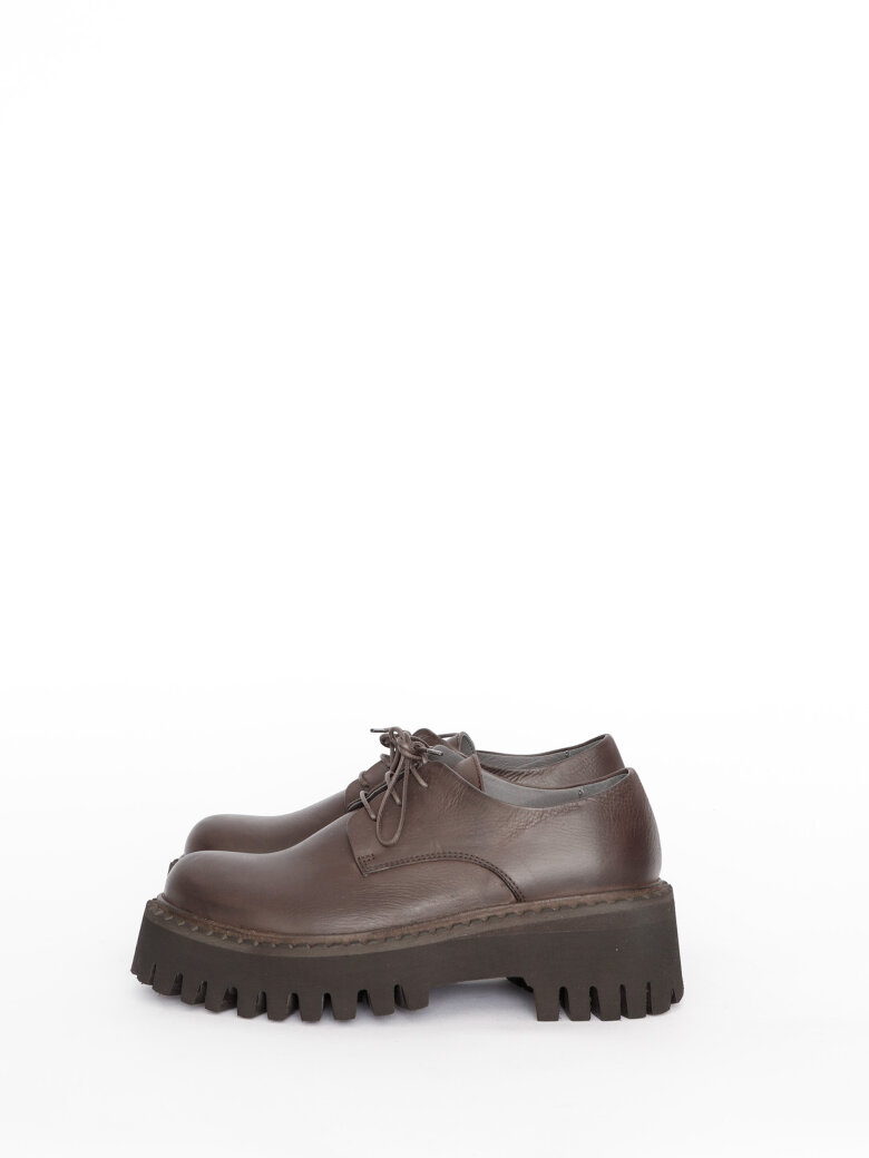 Lofina - Shoe with laces