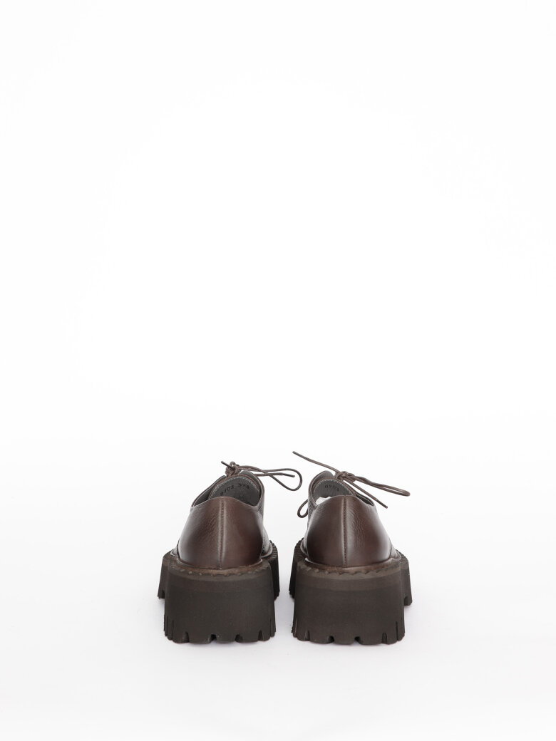 Lofina - Shoe with laces