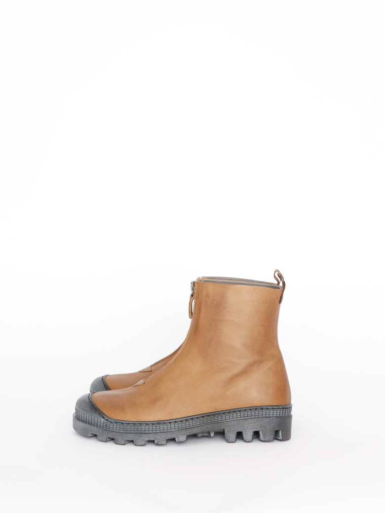 Lofina - Boot with front zipper