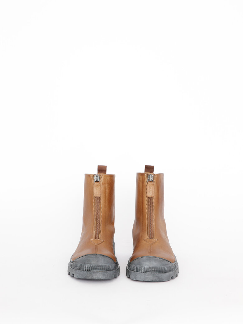 Lofina - Boot with front zipper