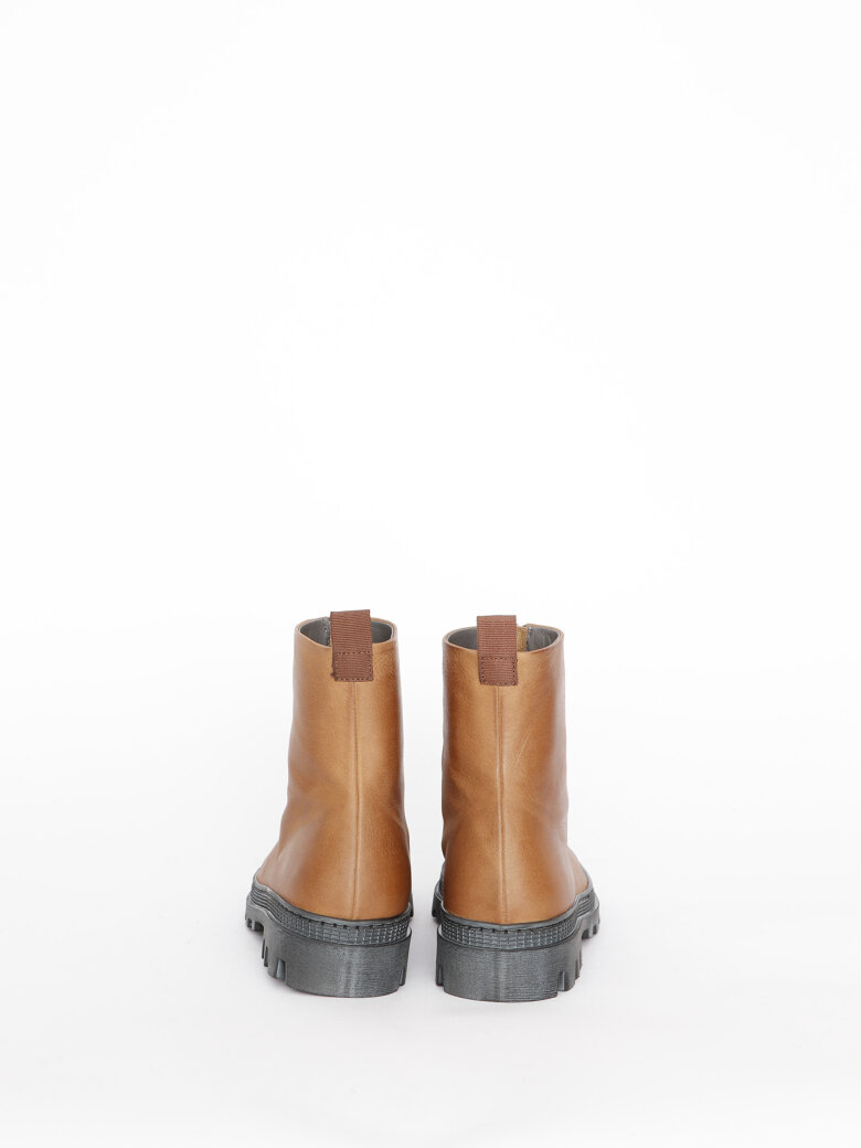 Lofina - Boot with front zipper