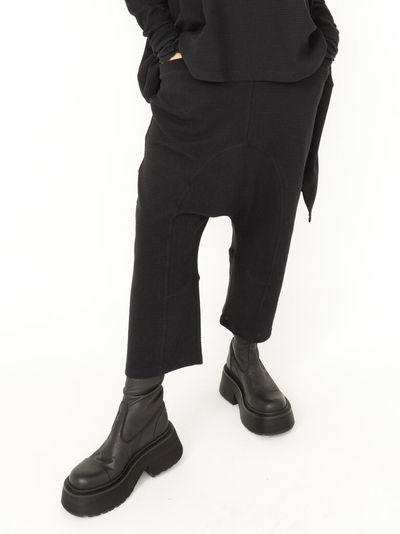 Sort Aarhus - 3/4 baggy pants with pockets
