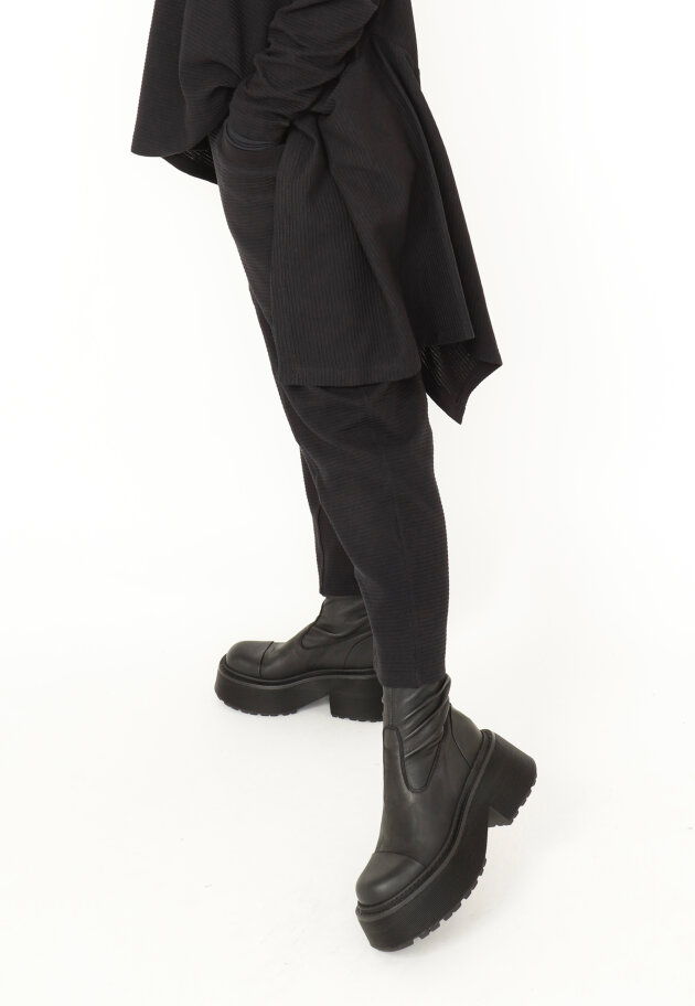 Sort Aarhus - 3/4 baggy pants with pockets