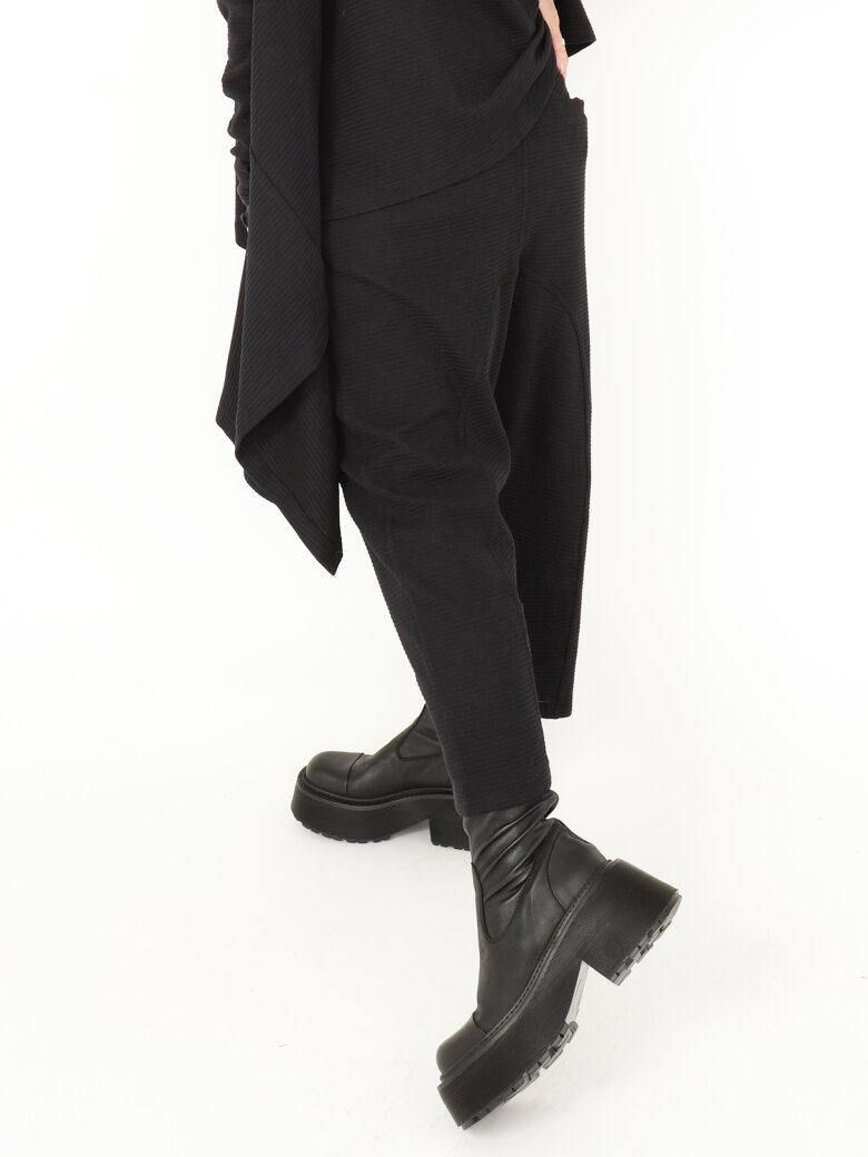 Sort Aarhus - 3/4 baggy pants with pockets