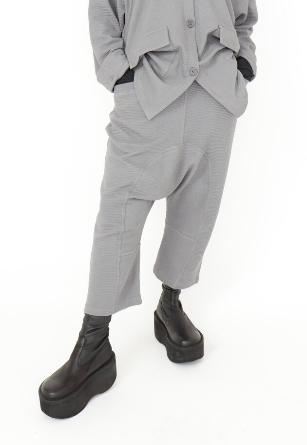 Sort Aarhus - 3/4 baggy pants with pockets Sort Aarhus - 3/4 baggy pants with pockets