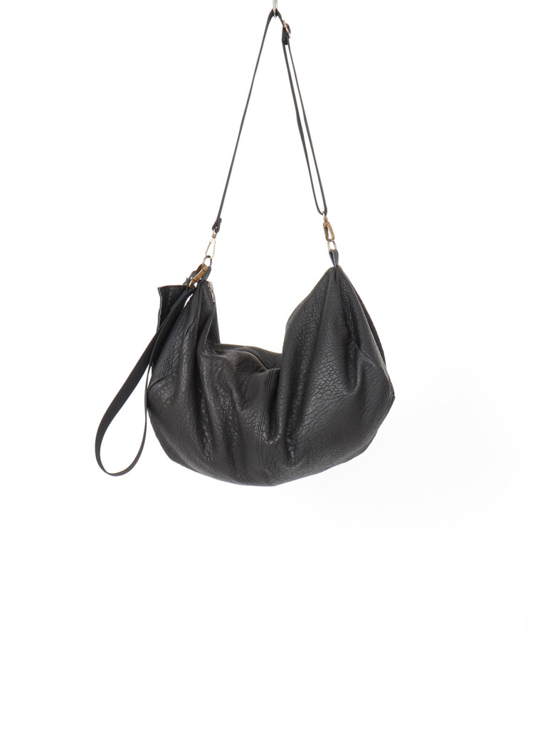 Sort Aarhus - Spacious shoulder bag with zipper