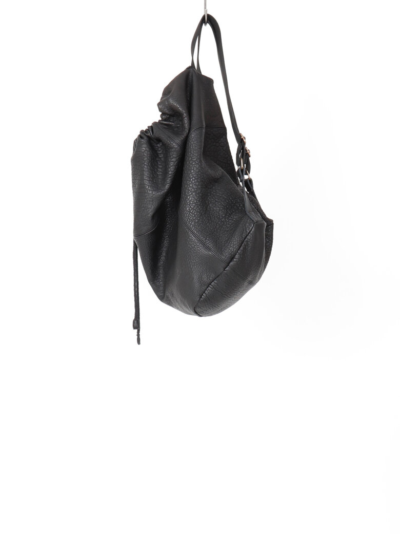 Sort Aarhus - Spacious bag with string and button closure