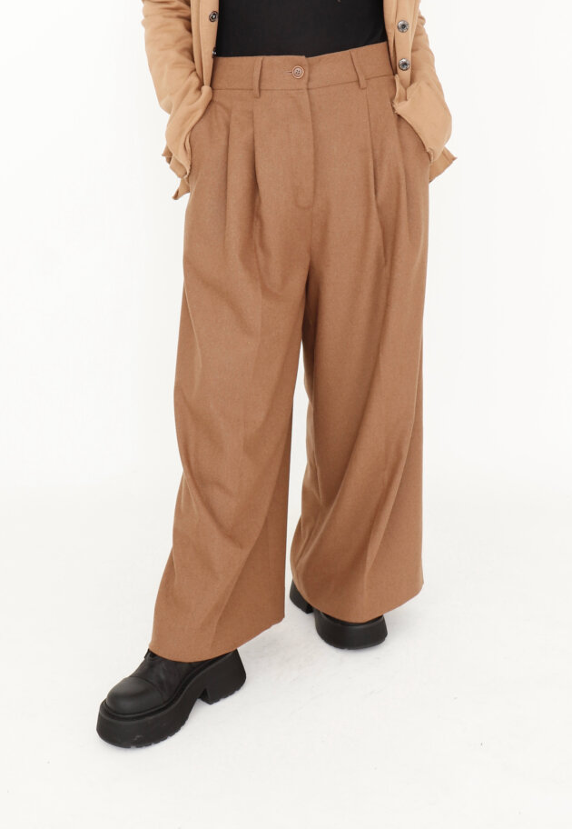 Sort Aarhus - Wide pants in a soft wool mix Sort Aarhus - Wide pants in a soft wool mix