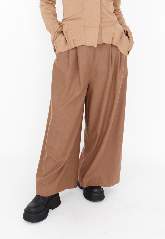 Sort Aarhus - Wide pants in a soft wool mix