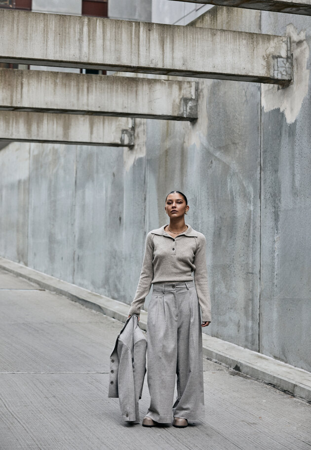 Sort Aarhus - Wide pants in a soft wool mix
