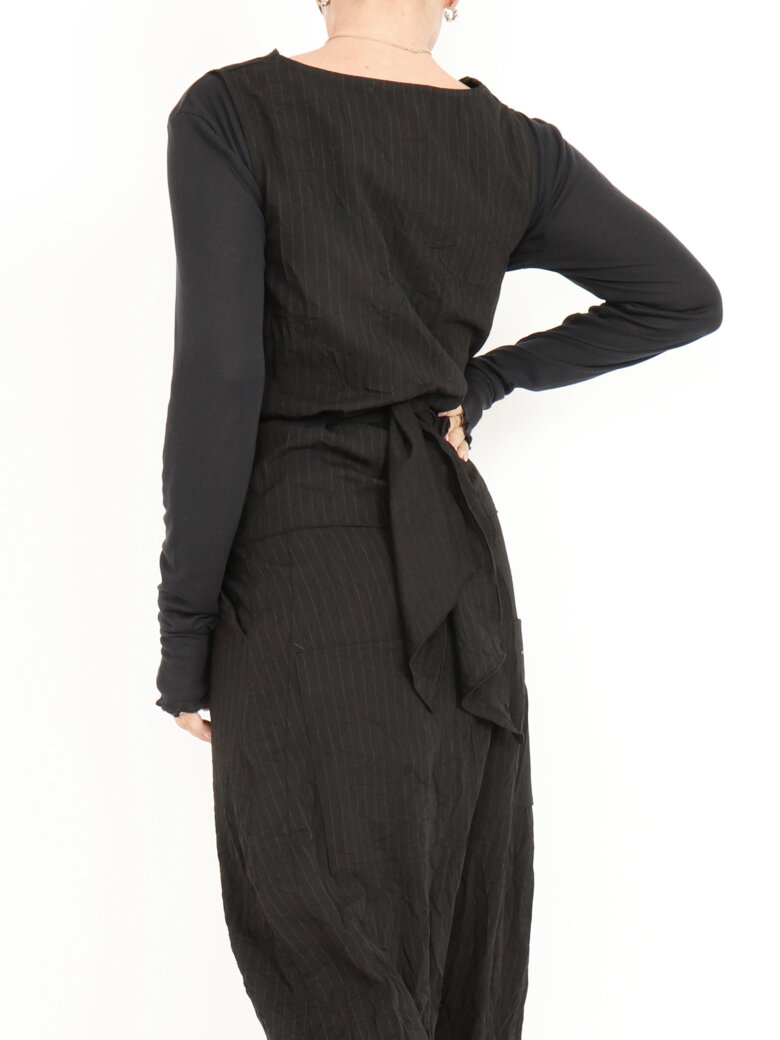 Sort Aarhus - Wrap around bluse med bindebånd