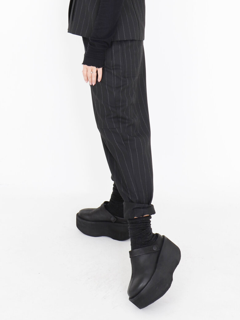 Sort Aarhus - Pinstriped baggy pants with pockets
