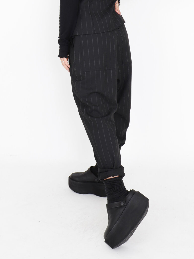 Sort Aarhus - Pinstriped baggy pants with pockets