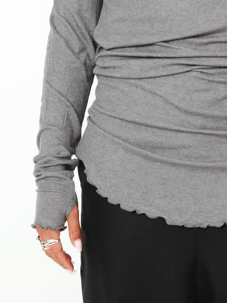 Sort Aarhus - Blouse with boat neckline and thumb opening