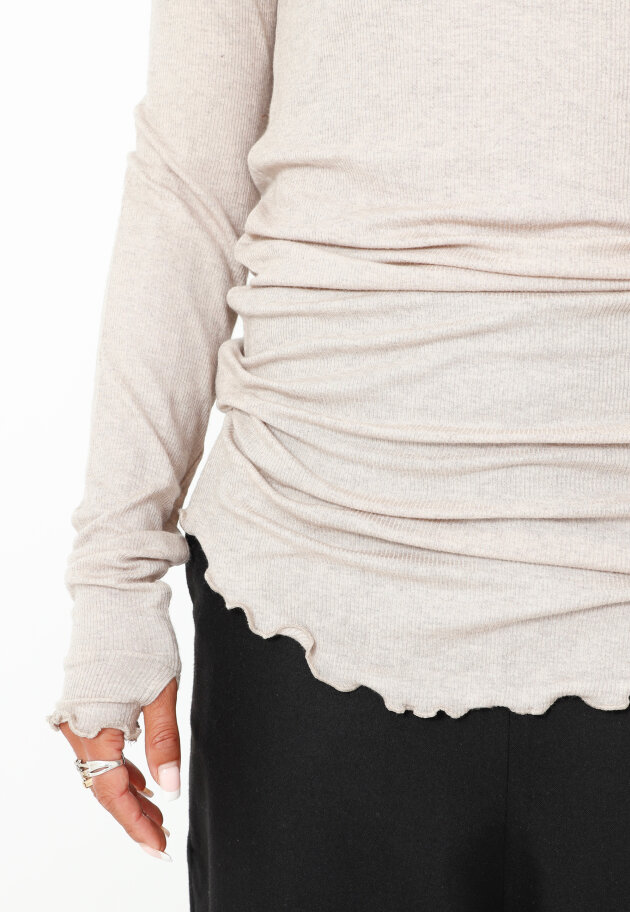 Sort Aarhus - Bluse med rullekrave og thumb-opening