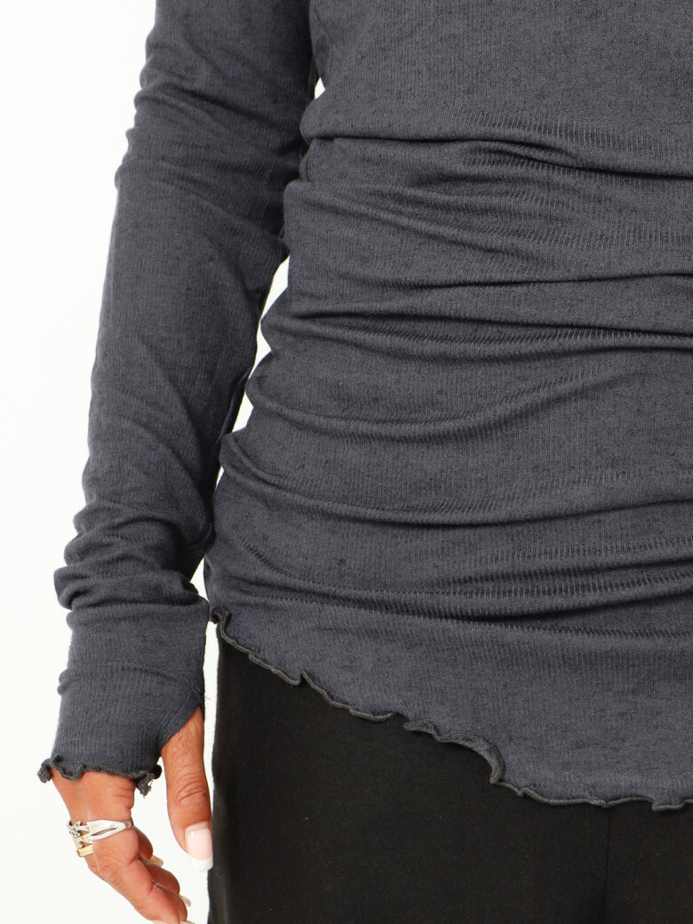 Sort Aarhus - Bluse med rullekrave og thumb-opening