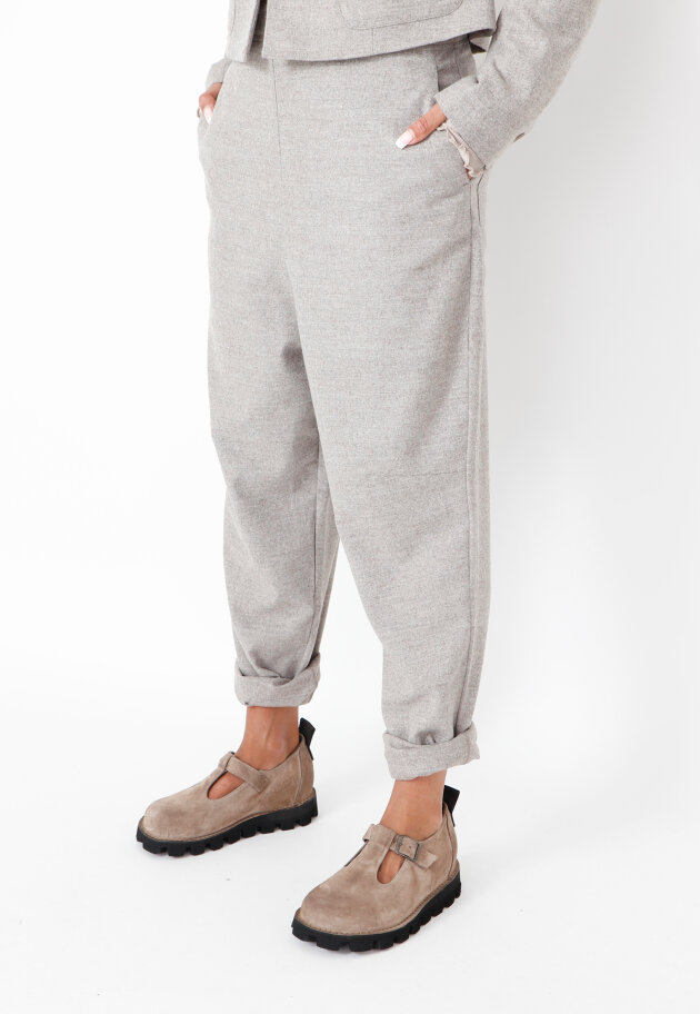 Sort Aarhus - Baggy pants in wool with pockets Sort Aarhus - Baggy pants in wool with pockets