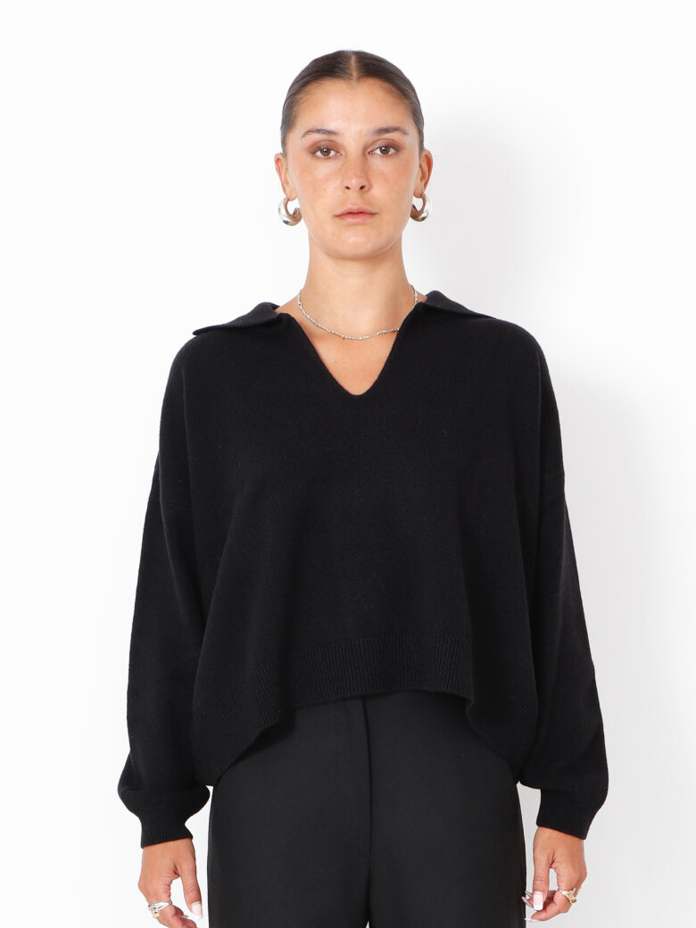 Sort Aarhus - Knitted polo in merino wool