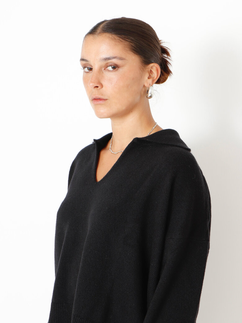 Sort Aarhus - Knitted polo in merino wool