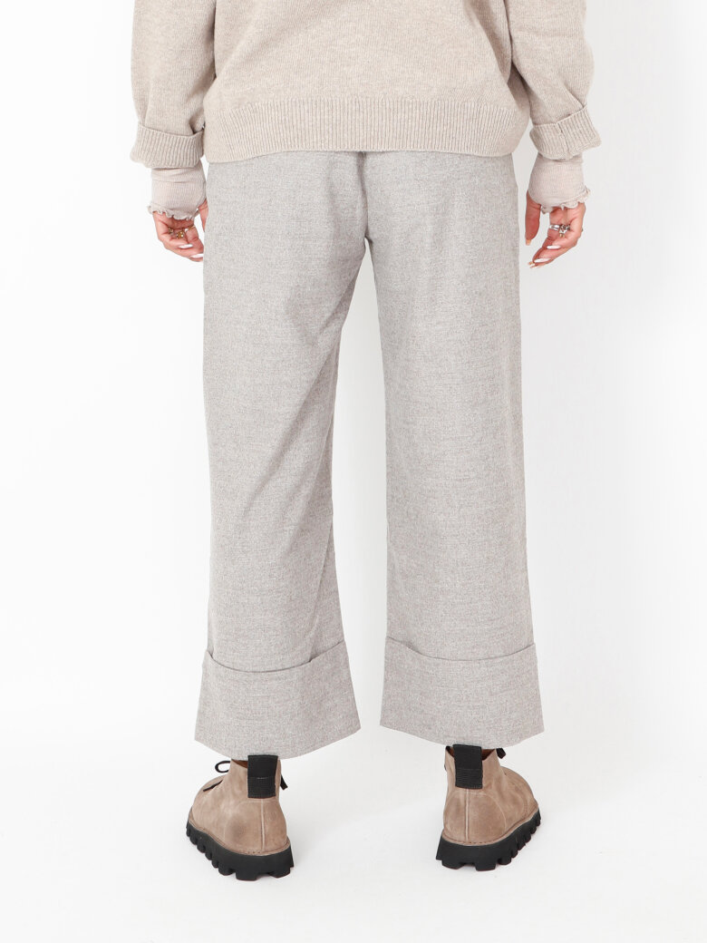 Sort Aarhus - 3/4 pants with turned-up hems in a wool mix