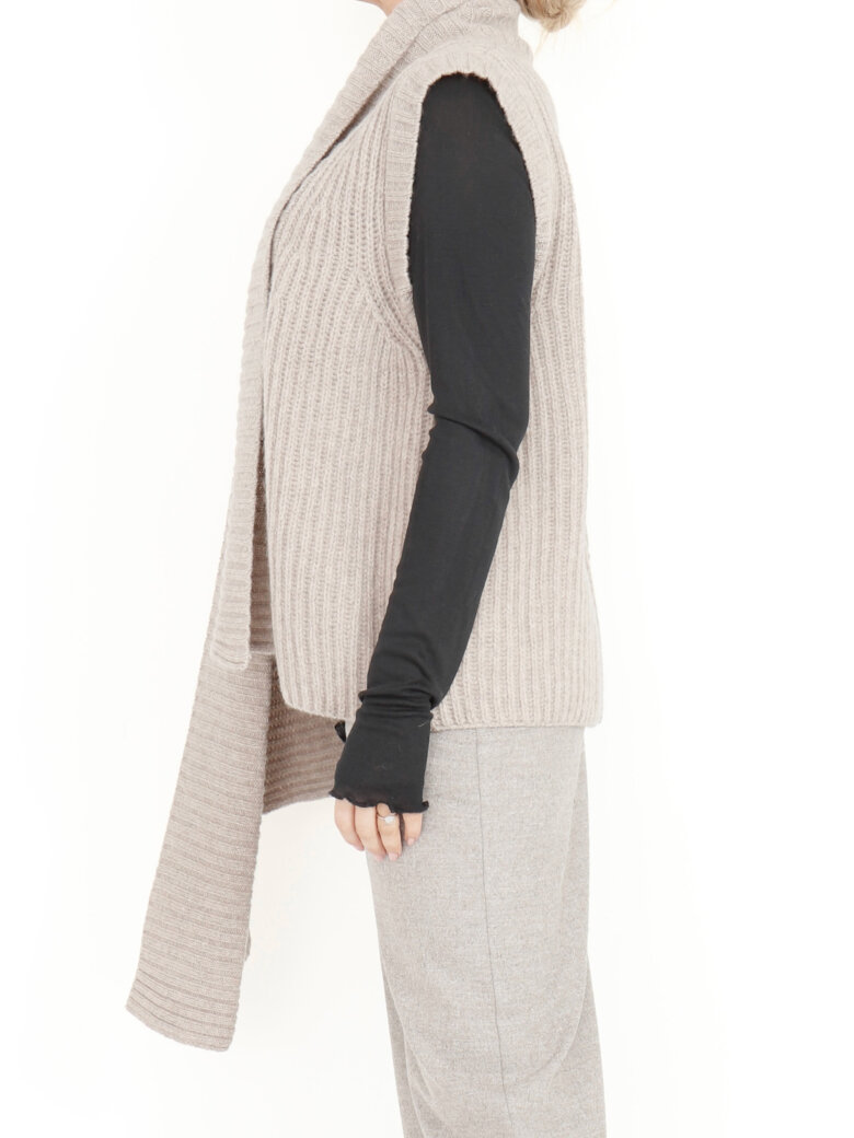 Sort Aarhus - Knitted vest in merino wool