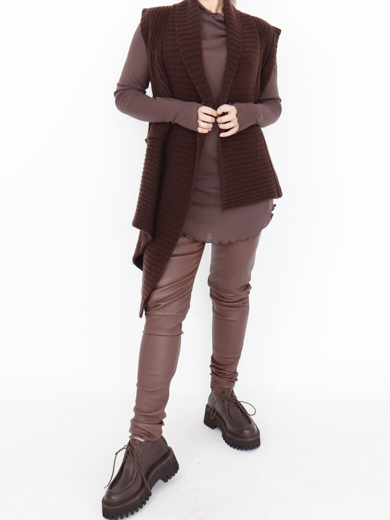 Sort Aarhus - Knitted vest in merino wool