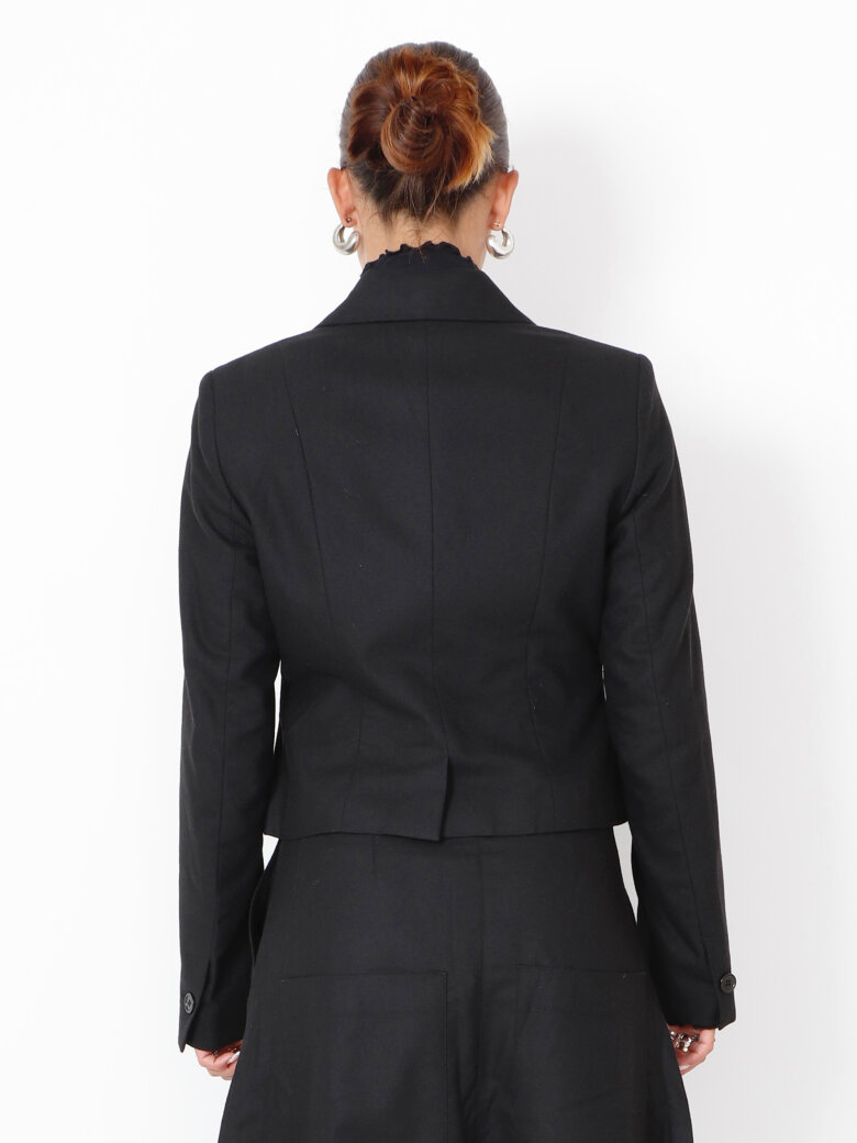 Sort Aarhus - Cropped blazer i uldblanding