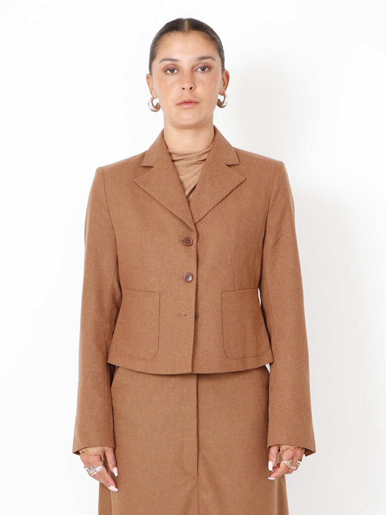 Sort Aarhus - Cropped blazer i uldblanding