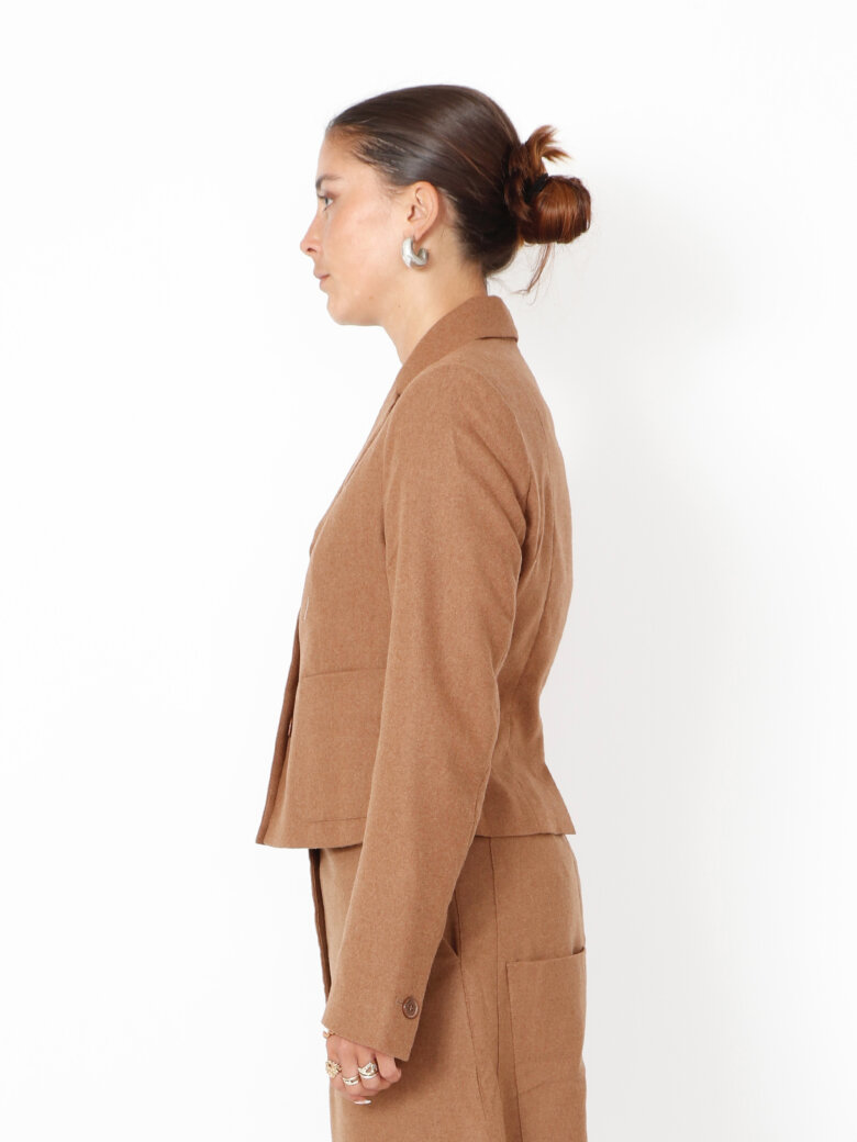 Sort Aarhus - Cropped blazer i uldblanding
