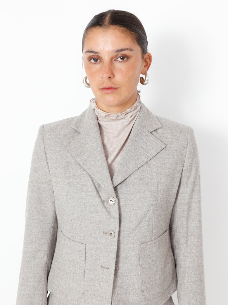 Sort Aarhus - Cropped blazer i uldblanding