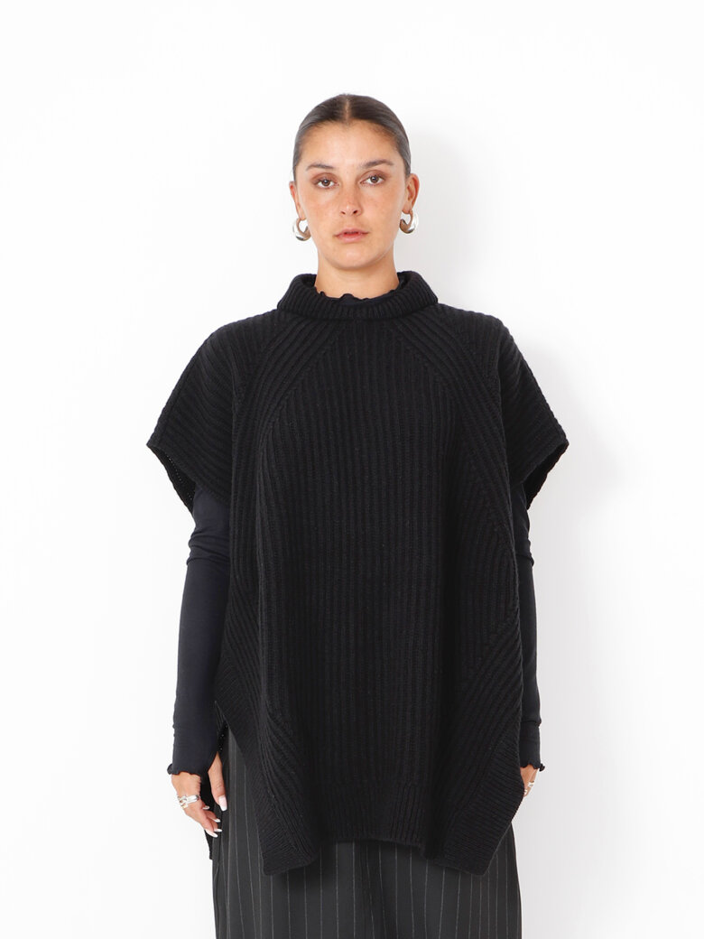 Sort Aarhus - Knitted oversize vest