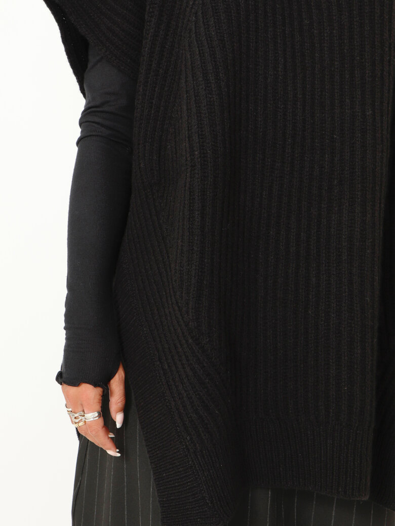 Sort Aarhus - Knitted oversize vest