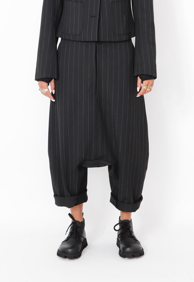 Sort Aarhus - Extra baggy pinstriped pants Sort Aarhus - Extra baggy pinstriped pants
