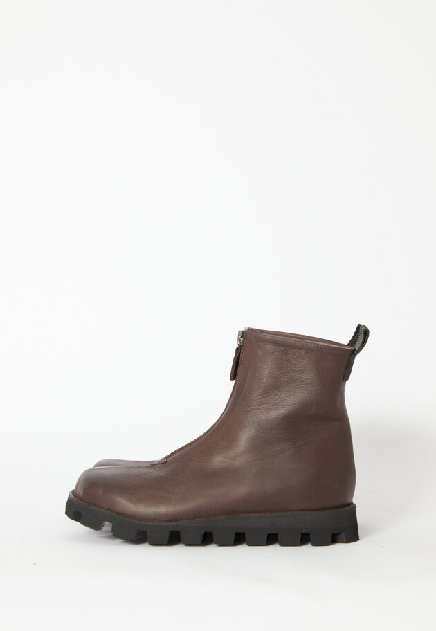 Lofina - PRE ORDER! Støvle med front-lynlås