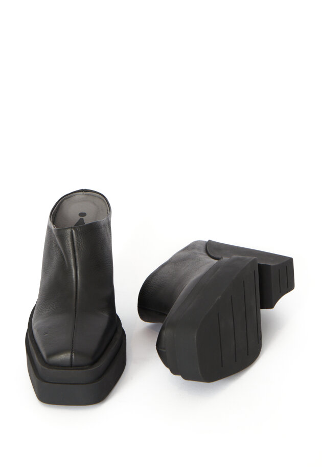 Sort Aarhus - PRE ORDER! Feminine shoe from Sort Aarhus