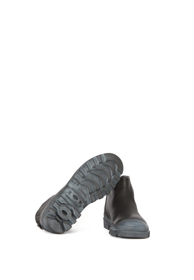 Lofina - Short boot with zipper