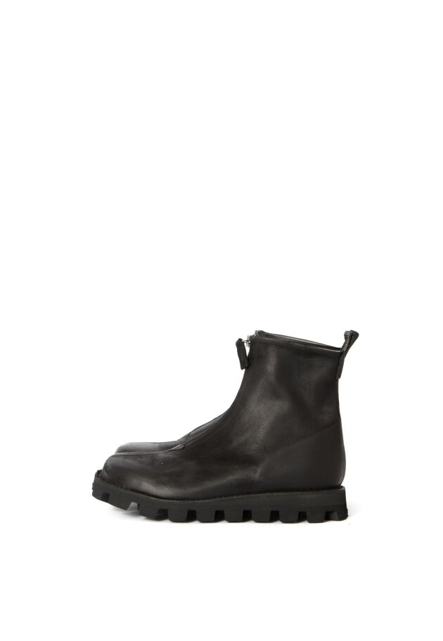 Lofina - PRE ORDER! Støvle med front-lynlås