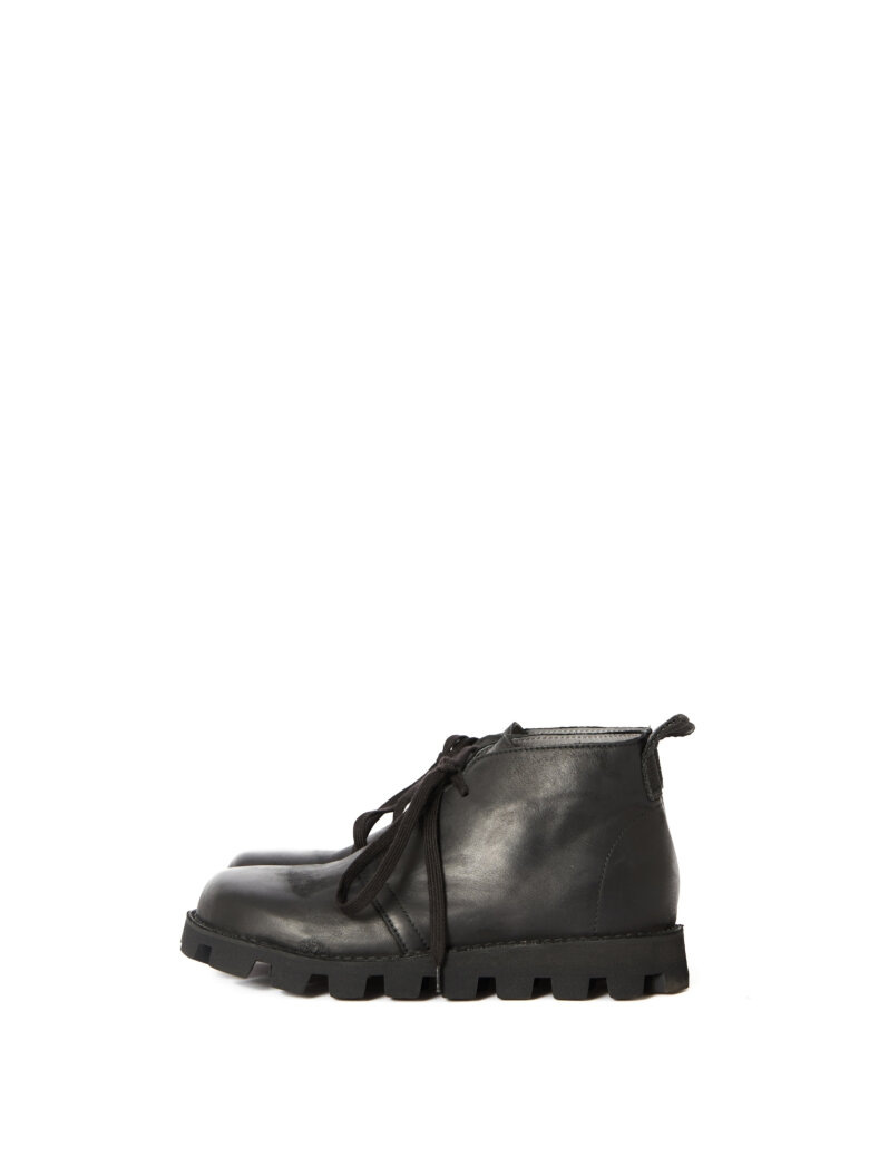 Lofina - Low boot with laces