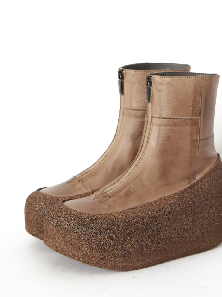 Lofina - Boot with front zipper