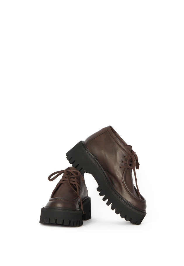 Lofina - Low boot with laces