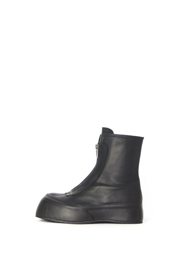 Lofina - Boot with front zipper Lofina - Boot with front zipper