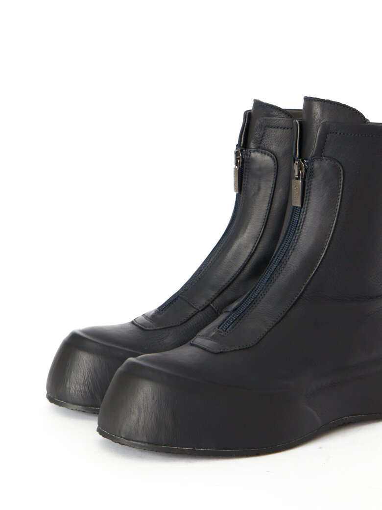 Lofina - Boot with front zipper