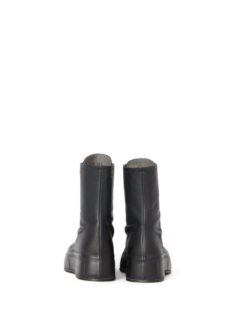 Lofina - Boot with front zipper