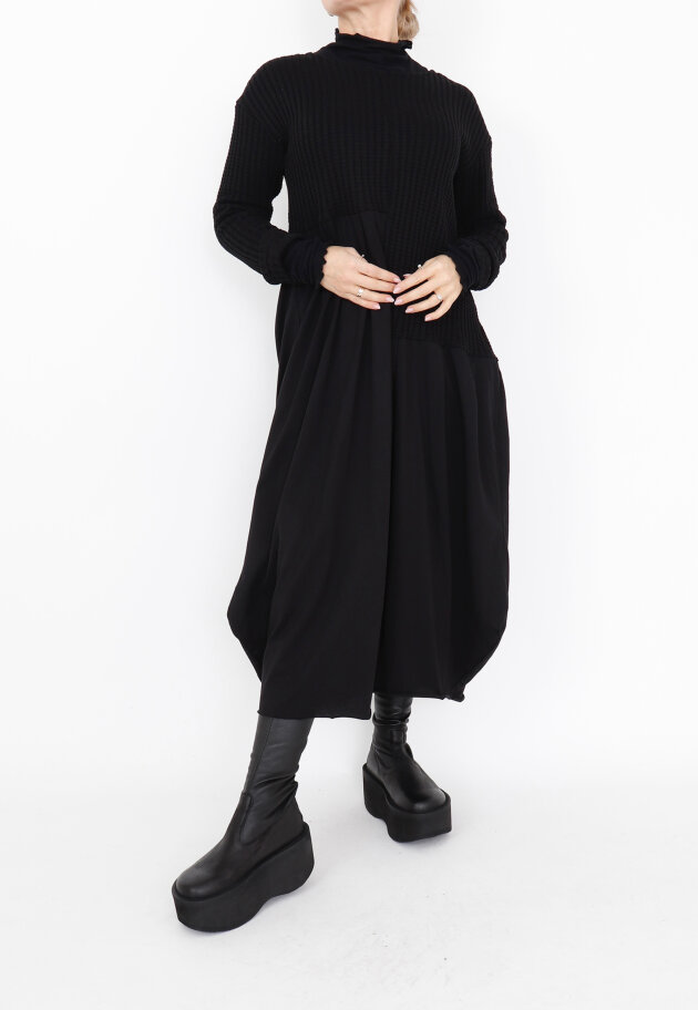 Sort Aarhus - Dress in organic cotton