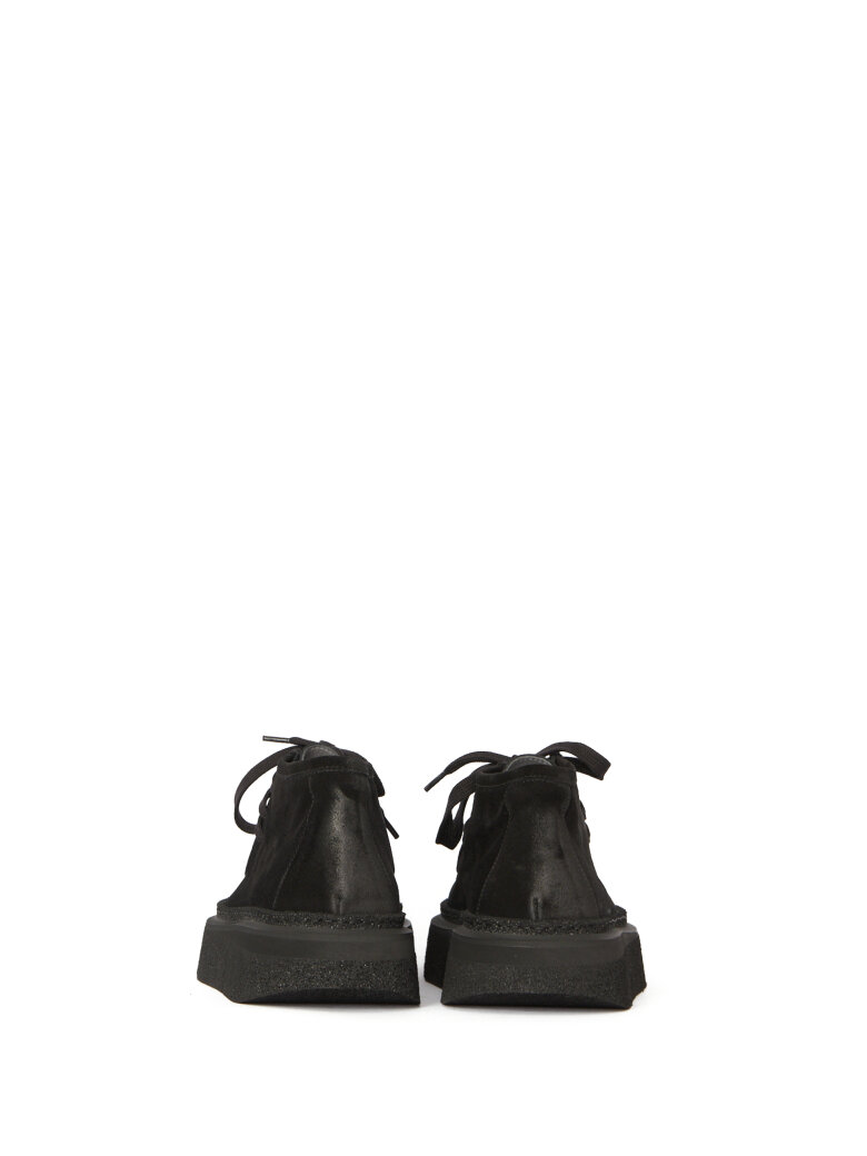 Lofina - Low suede boot with laces