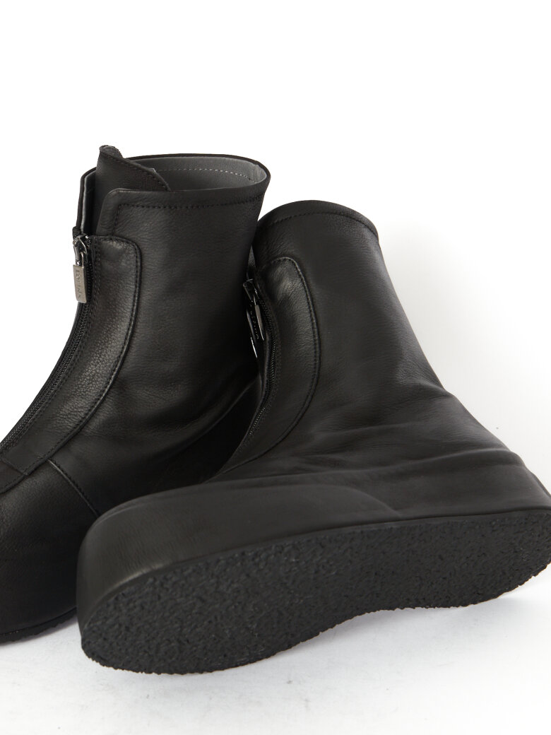 Lofina - Boot with front zipper