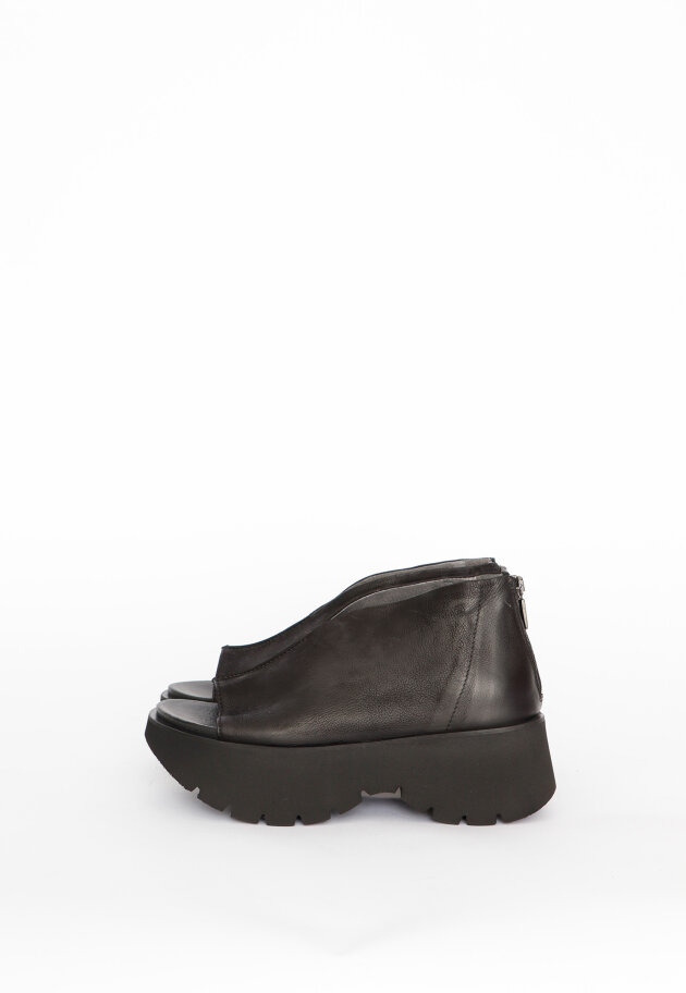 Lofina sandal med lynlås