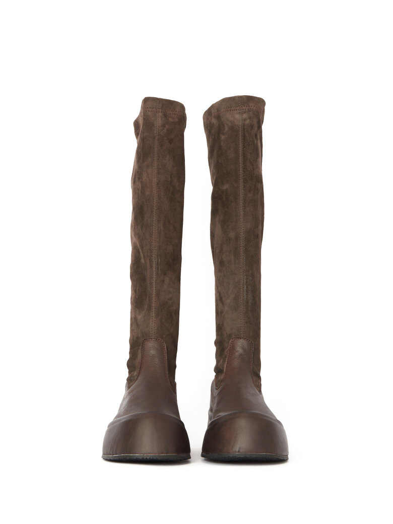 Lofina - Lang strækskindsstøvle i ruskind med lynlås