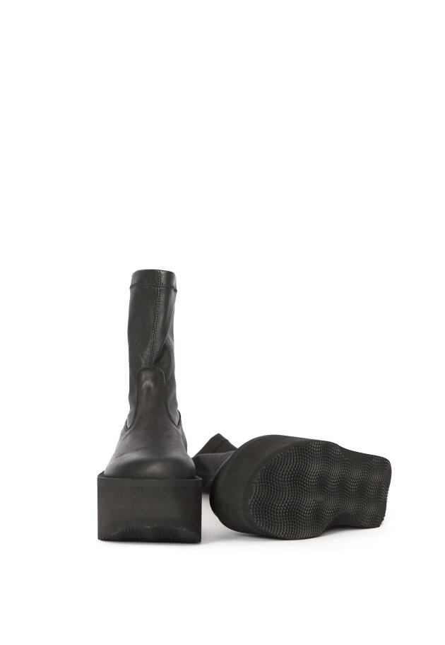 Sort Aarhus - PRE ORDER! Stretch leather boot with zipper and platform sole